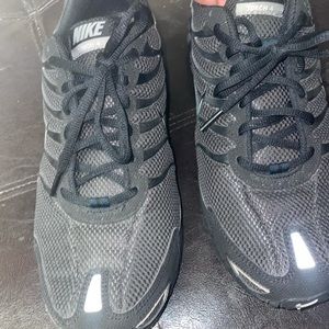 MENS NIKE TORCH 4